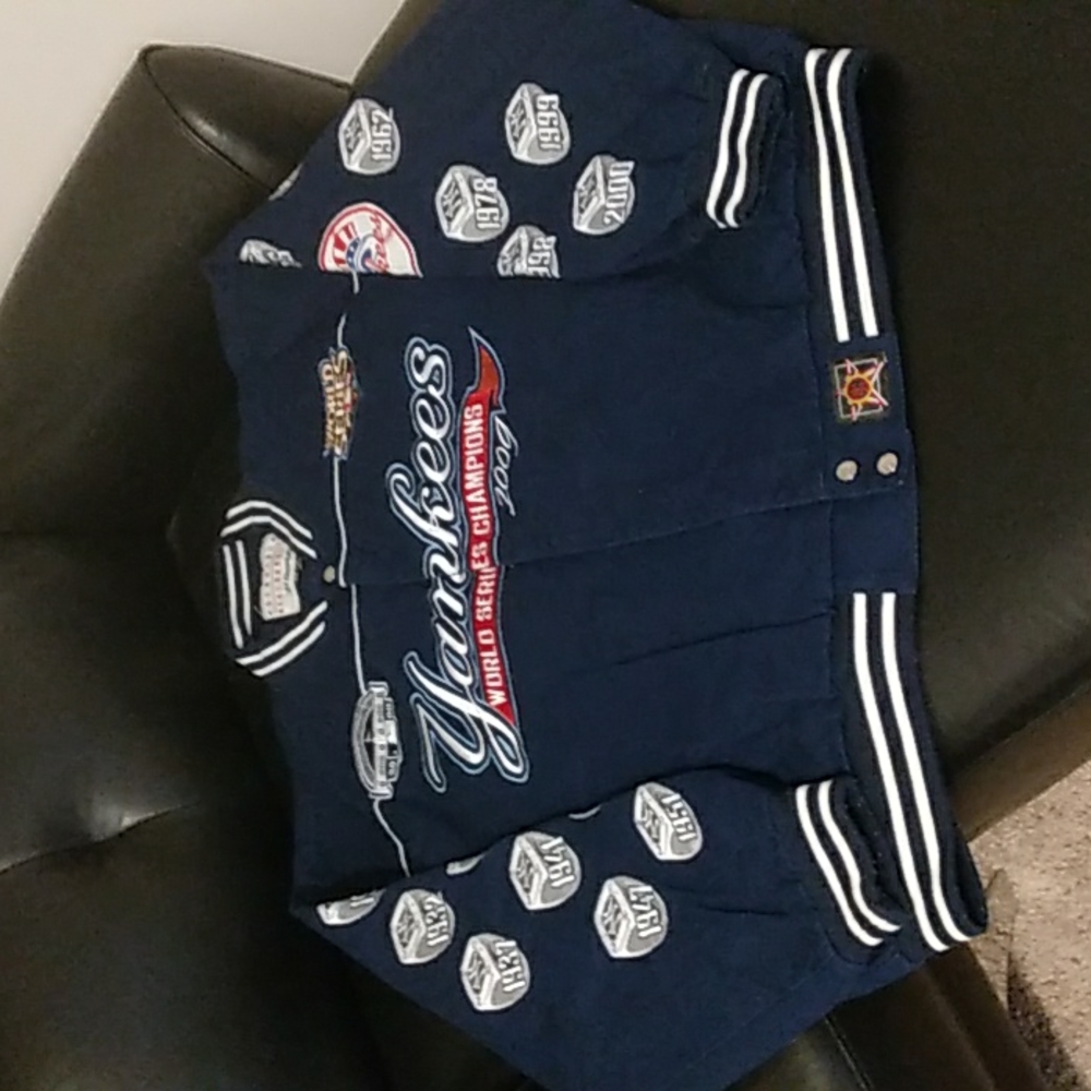 MLB NEW YORK YANKEES...